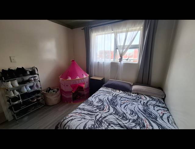 3 BEDROOM FREEHOLD FOR SALE IN WOODLANDS
